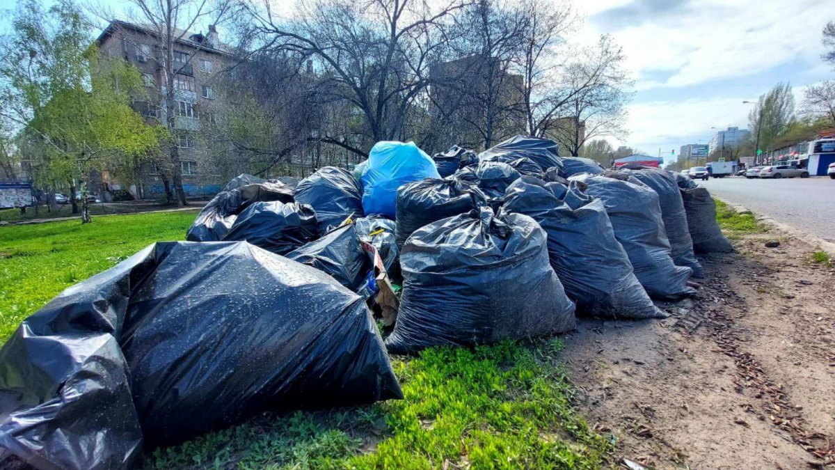 Вывоз и утилизация мусора после субботника в Ульяновске в октябре