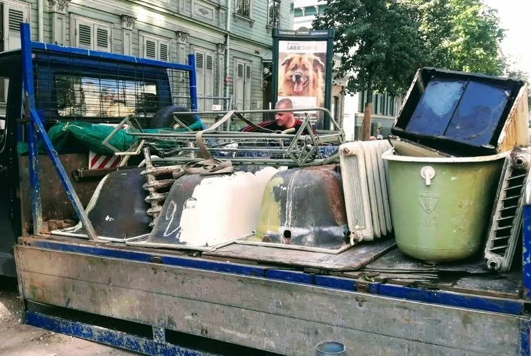 Вывоз старой сантехники в Ульяновске от ПроМусор: быстро, недорого от 566 руб., утилизация и грузчики