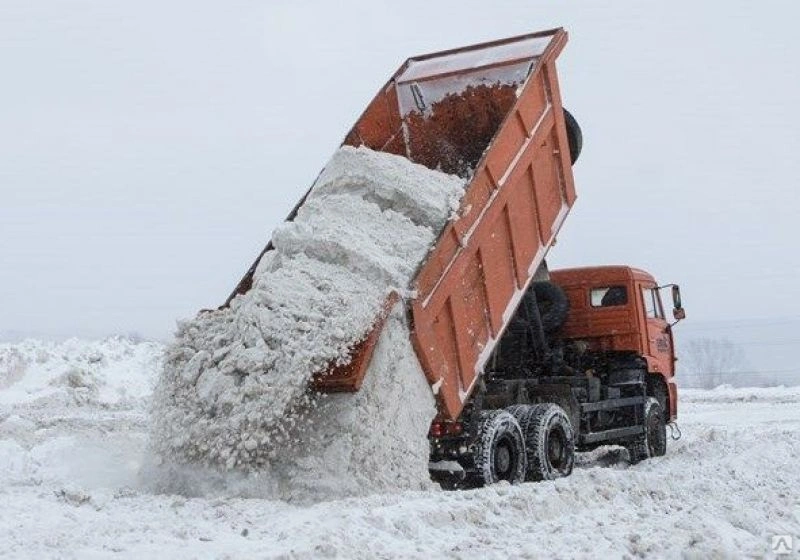 Вывоз снега самосвалами в Ульяновске от ПроМусор - КАМАЗ, ЗИЛ, цена от 3086 руб